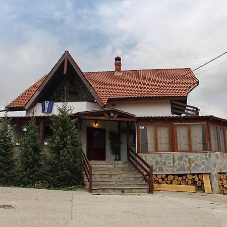 Pensiunea Taverna Bucium Jászvásár Kültér fotó