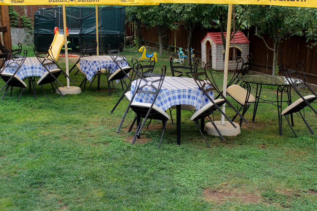 Pensiunea Taverna Bucium Jászvásár Kültér fotó