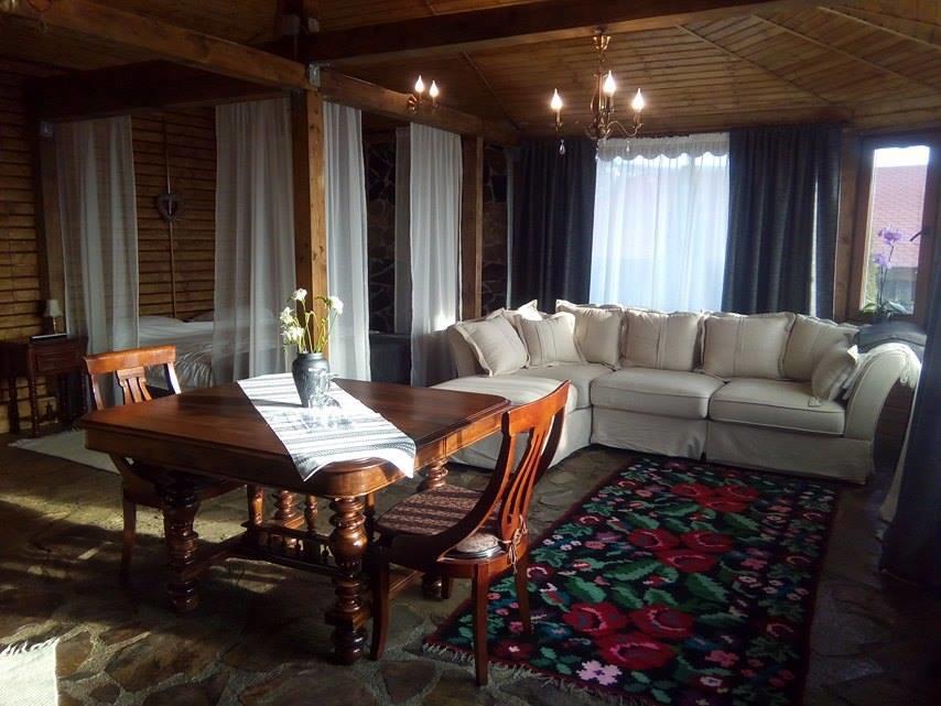 Pensiunea Taverna Bucium Jászvásár Kültér fotó